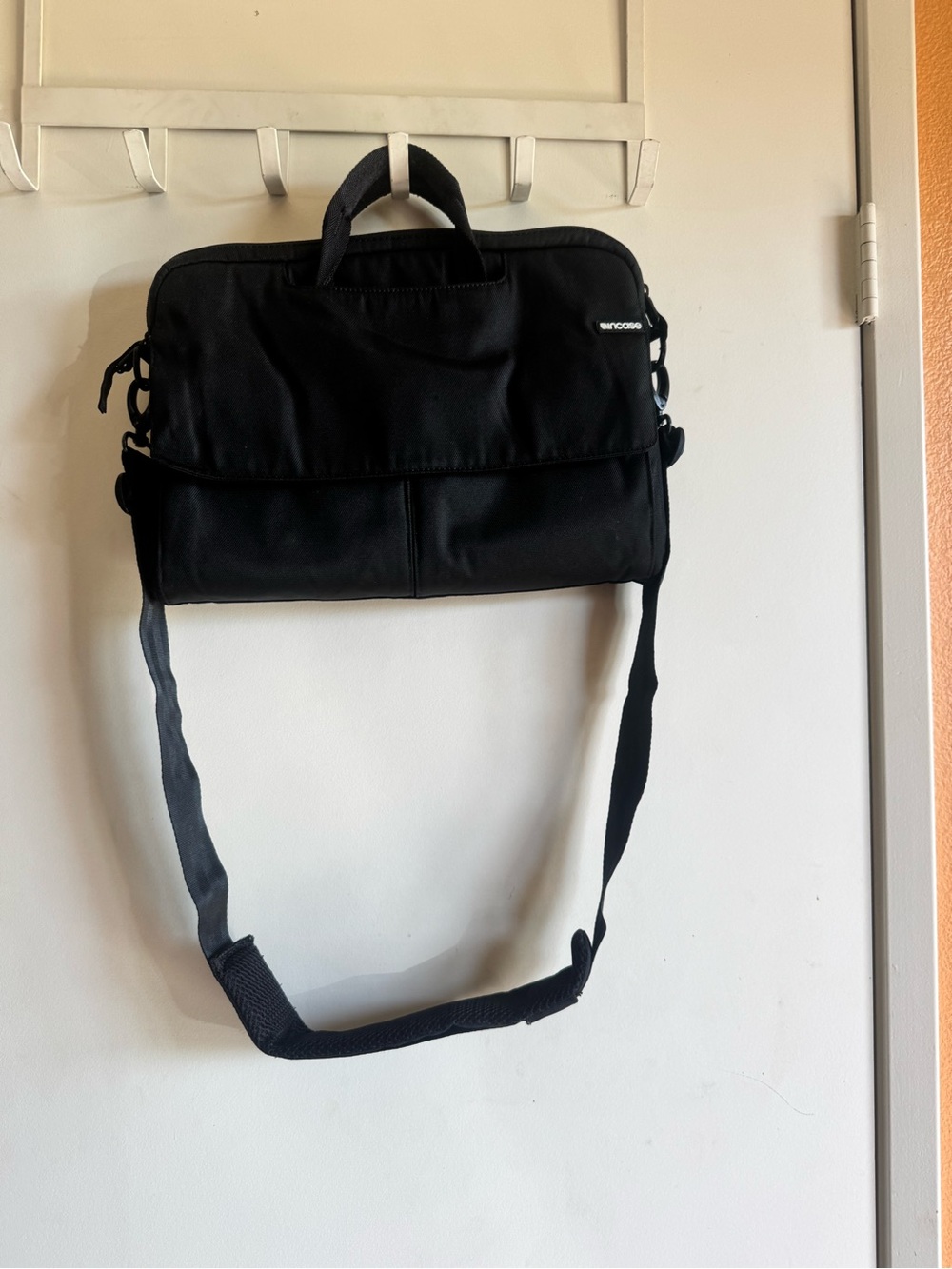 Incase black padded laptop bag. See pictures. L15 x H11 inches